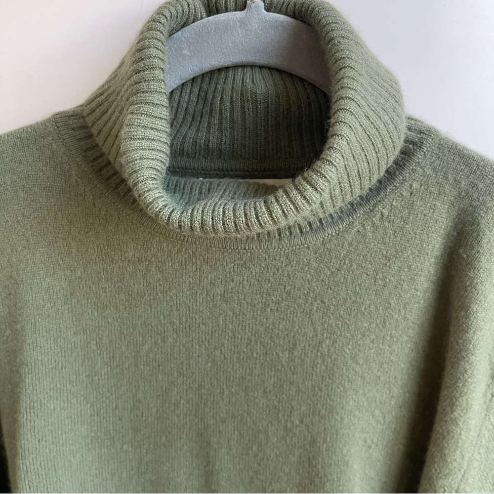 Cashmere Sweater XL Lord and Taylor Sage Green Two Ply Cashmere Turtleneck - Picture 5 of 9